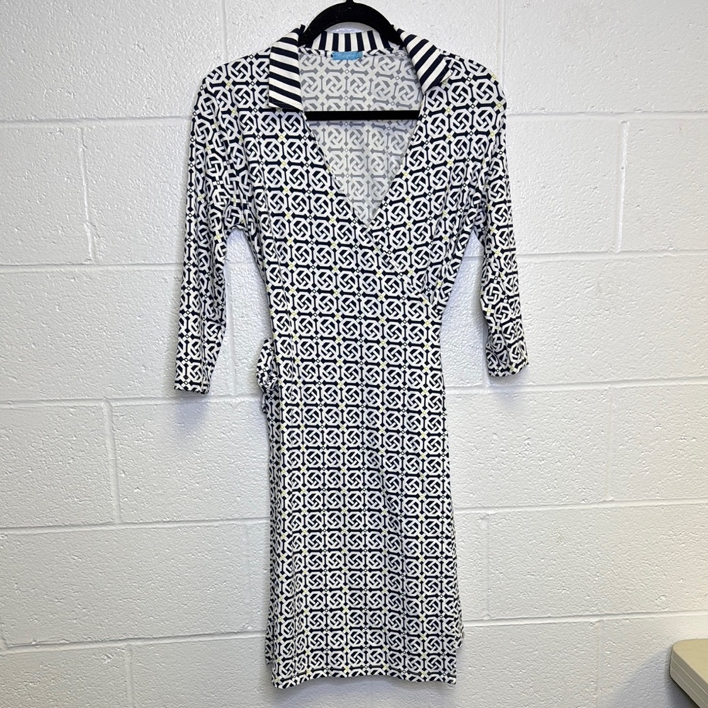 J. McLaughlin Black and White Wrap Dress with Notched Collar - Picture 2 of 9